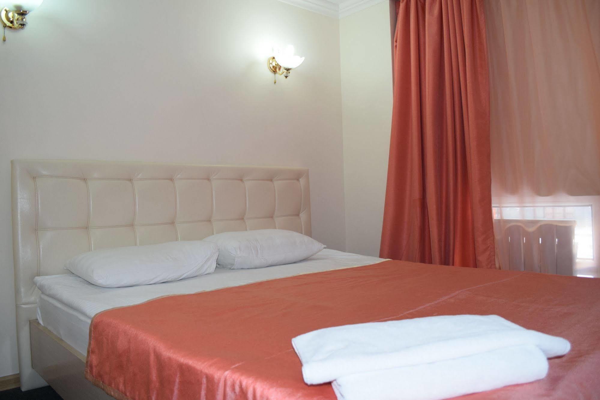 Bayterek Hotel 아스타나 외부 사진